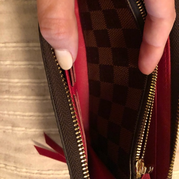 Louis Vuitton CLÉMENCE WALLET - Picture 7 of 12